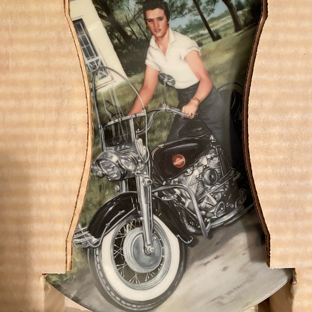 Vintage Elvis on His Harley 8 1/2" Collector Plate With Box 1990 COA
